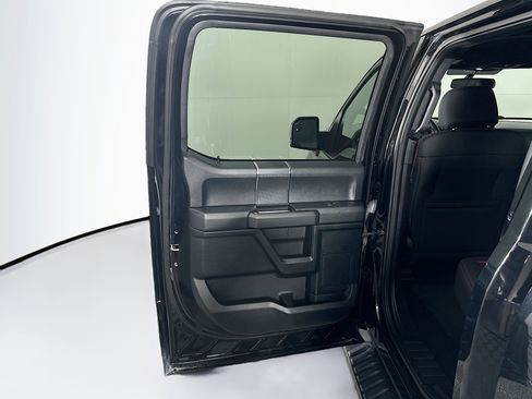 Used 2016 Ford F150 XLT w/ Equipment Group 302A Luxury AWD/4WD image 24