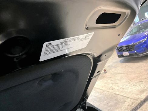 Used 2024 GMC Canyon Elevation w/ Convenience Package image 35