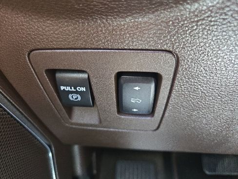 Used 2019 Ford F150 King Ranch w/ Equipment Group 601A Luxury AWD/4WD image 59