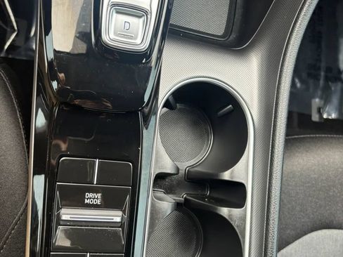 Used 2022 Hyundai Sonata SE FWD image 16