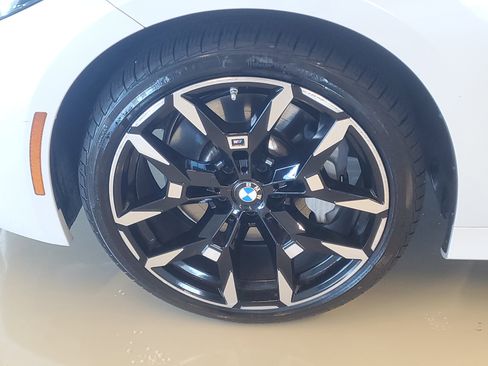 Used 2025 BMW 330i xDrive Sedan w/ M Sport Package AWD/4WD image 6