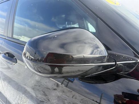 Used 2023 Chevrolet TrailBlazer RS w/ Sun and Liftgate Package image 14