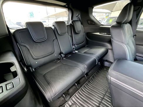 Certified 2026 INFINITI QX80 Autograph w/ Premium Cargo Package AWD/4WD image 39