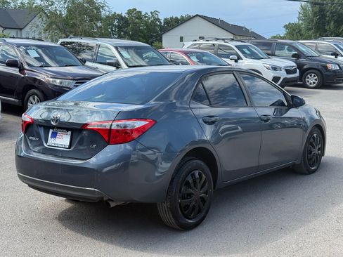 Used 2016 Toyota Corolla LE FWD image 4