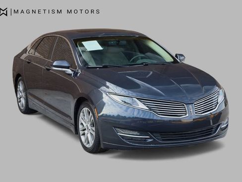 Used 2014 Lincoln MKZ AWD w/ Equipment Group 102A Reserve image 4