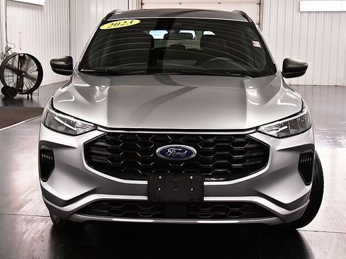 Used 2023 Ford Escape ST-Line w/ Tech Pack #1 AWD/4WD image 2