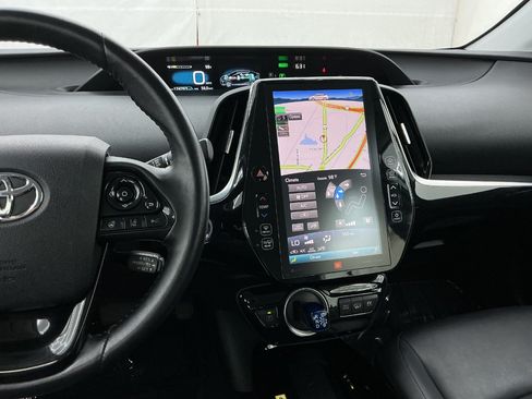 Used 2020 Toyota Prius Prime Limited FWD image 33