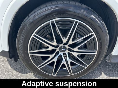 Used 2025 Mercedes-Benz GLC 43 AMG 4MATIC image 19