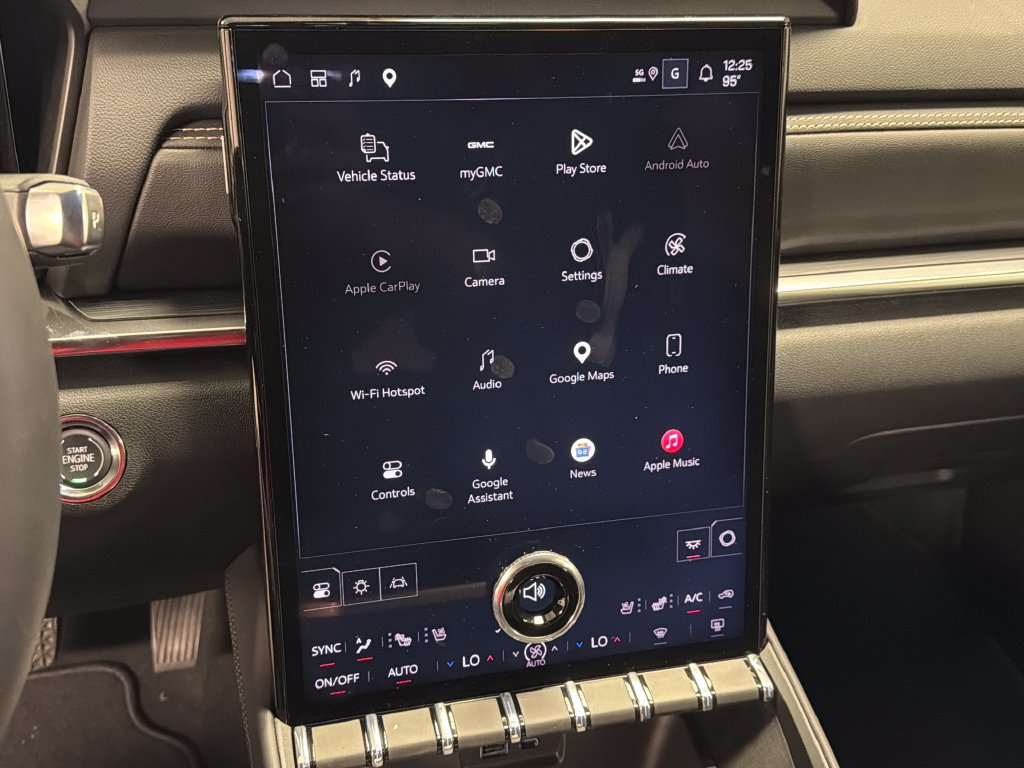 New 2027 GMC Terrain Elevation w/ Elevation Premium Package AWD/4WD image 31