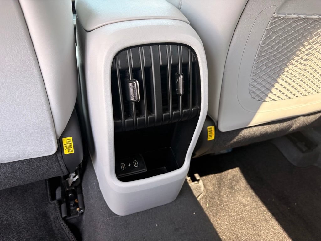 Used 2025 Hyundai Kona Limited AWD/4WD image 28