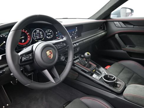 Certified 2024 Porsche 911 GT3 RWD image 4