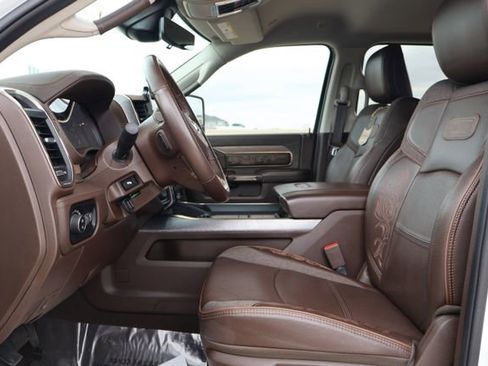 Used 2025 RAM 2500 Limited AWD/4WD image 10