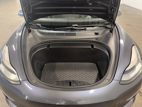 Used 2020 Tesla Model 3 Standard Range Plus image 9