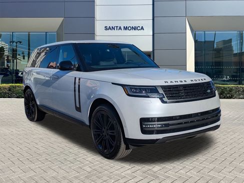 New 2026 Land Rover Range Rover Long Wheelbase Autobiography image 7