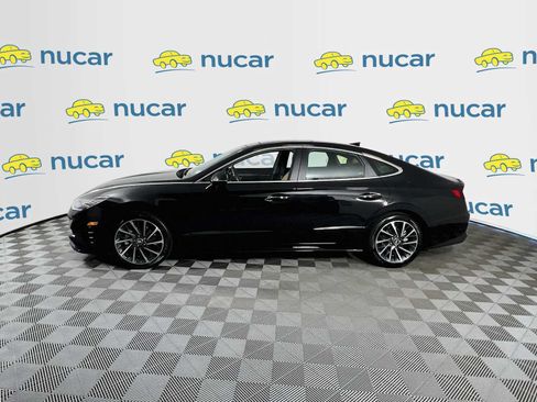 Certified 2023 Hyundai Sonata Limited w/ Preferred Accessory Package FWD image 4