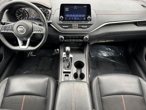 Certified 2022 Nissan Altima 2.5 SR image 15