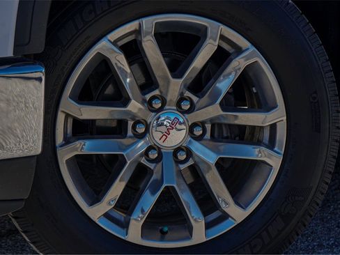 Used 2019 GMC Sierra 1500 SLT w/ SLT Premium Package image 2