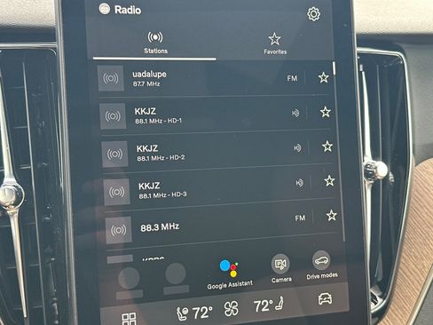 New 2026 Volvo XC60 B5 Plus w/ Climate Package image 15