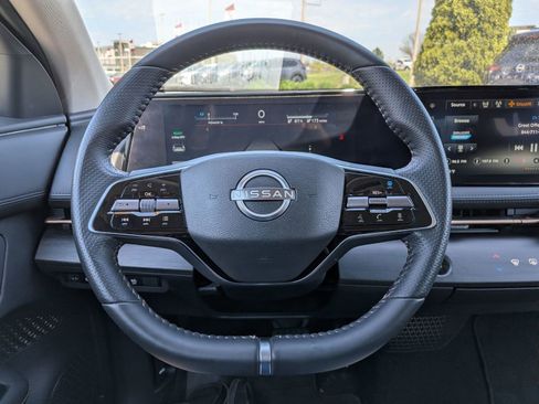 Used 2023 Nissan Ariya FWD image 14