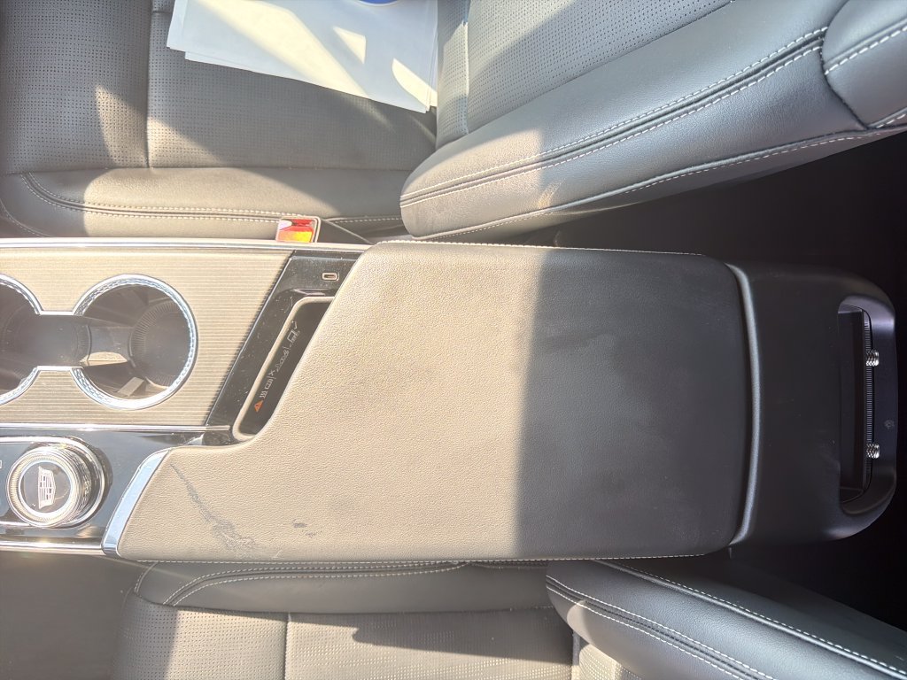 Certified 2025 Cadillac Lyriq Luxury AWD/4WD image 28