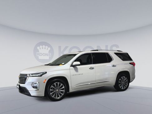 Used 2023 Chevrolet Traverse Premier AWD/4WD image 5