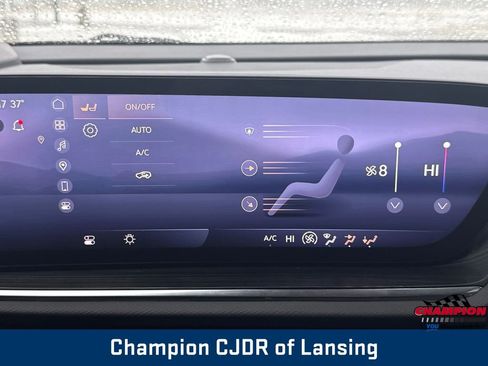 Used 2024 Buick Envision Preferred image 37