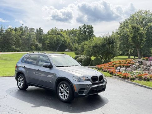 Used 2011 BMW X5 xDrive35i AWD/4WD image 1