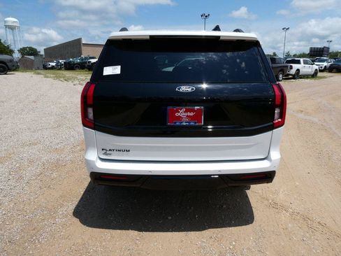 New 2027 Ford Expedition Platinum w/ Stealth Appearance Package AWD/4WD image 6