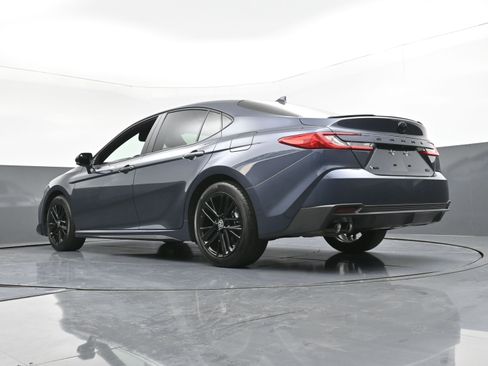 Used 2026 Toyota Camry SE image 25