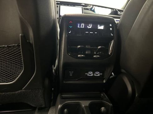 Used 2023 Jeep Grand Cherokee L Overland AWD/4WD image 20