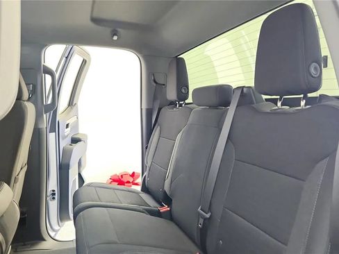 Used 2023 Chevrolet Silverado 1500 LT image 31