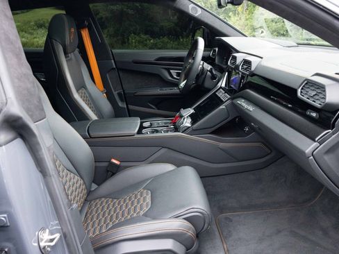 Used 2024 Lamborghini Urus S image 52