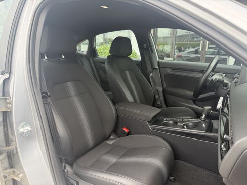 Used 2023 Honda Civic Sport image 18