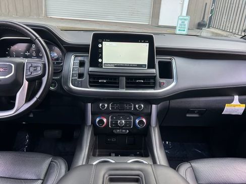 Used 2022 GMC Yukon XL SLE w/ Gmc Pro Safety Plus Package image 15