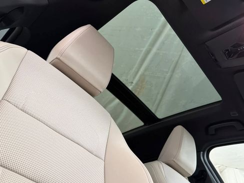 Used 2025 BMW X1 xDrive28i w/ Premium Package image 17