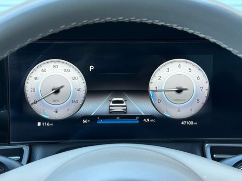 Used 2023 Hyundai Elantra SEL w/ Convenience Package FWD image 24
