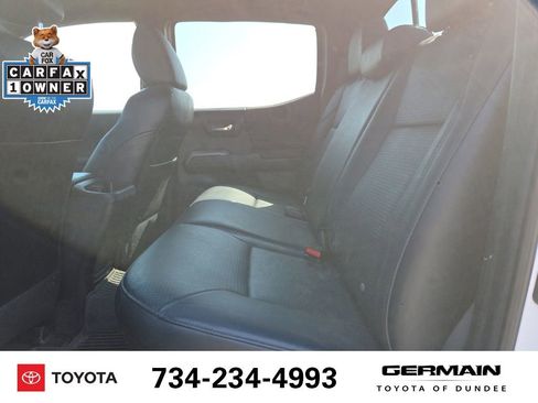 Used 2023 Toyota Tacoma TRD Off-Road w/ TRD Premium Off Road Package AWD/4WD image 21