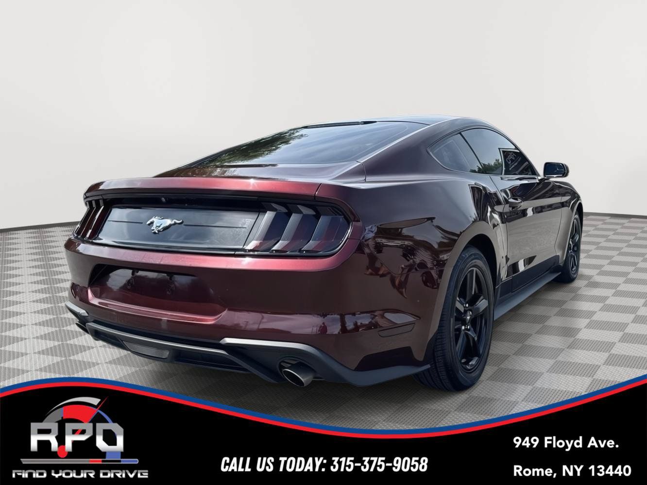 Used 2018 Ford Mustang Coupe RWD image 5