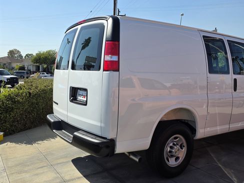 New 2025 Chevrolet Express 2500 Work Van w/ Driver Convenience Package image 11