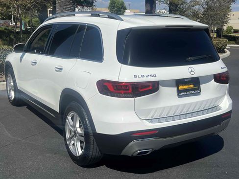 Used 2020 Mercedes-Benz GLB 250 4MATIC image 2