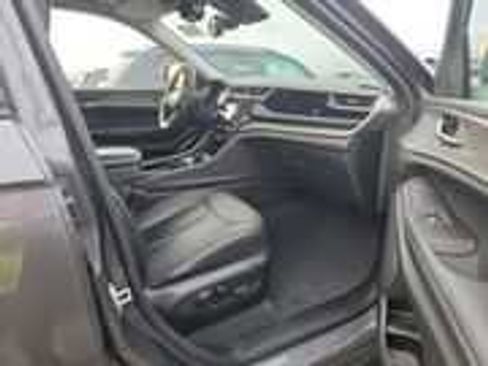 Used 2022 Jeep Grand Cherokee Limited 4xe image 10