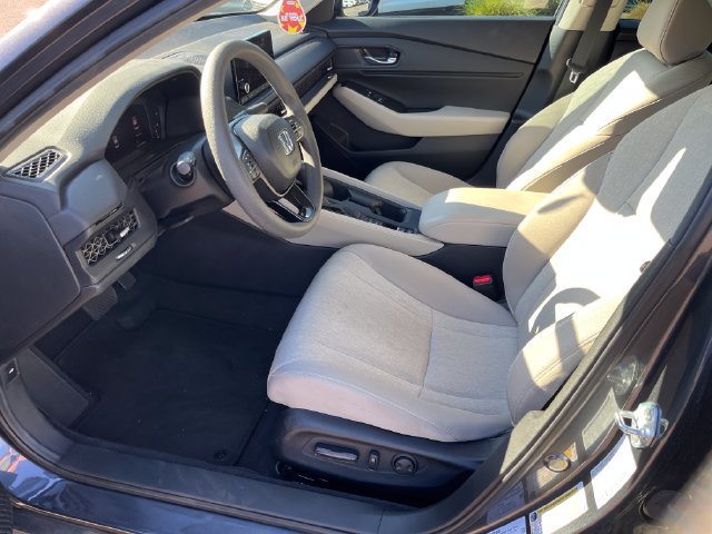 Used 2025 Honda Accord SE image 2