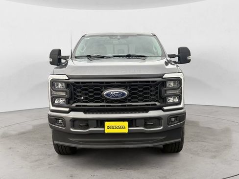 Used 2023 Ford F250 XLT w/ XLT Premium Package AWD/4WD image 2