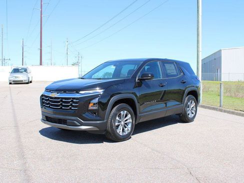 New 2026 Chevrolet Equinox LT w/ Convenience Package II image 2