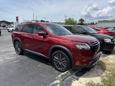 Certified 2023 Nissan Pathfinder SL w/ SL Premium Package FWD image 1