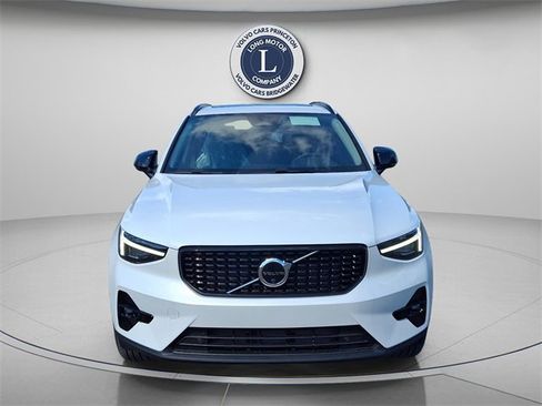 New 2025 Volvo XC40 B5 Plus w/ Protection Package Premier image 2