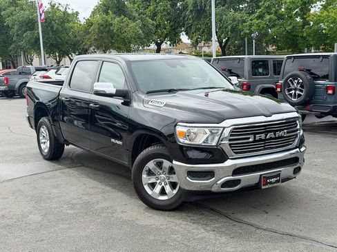 Used 2024 RAM 1500 Laramie AWD/4WD image 2