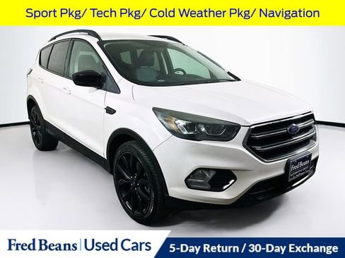 Used 2017 Ford Escape SE w/ Equipment Group 201A image 1