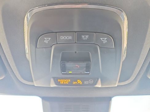 Used 2024 Toyota Corolla SE image 28