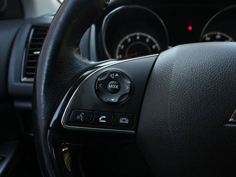 Used 2021 Mitsubishi Outlander Sport SE image 28